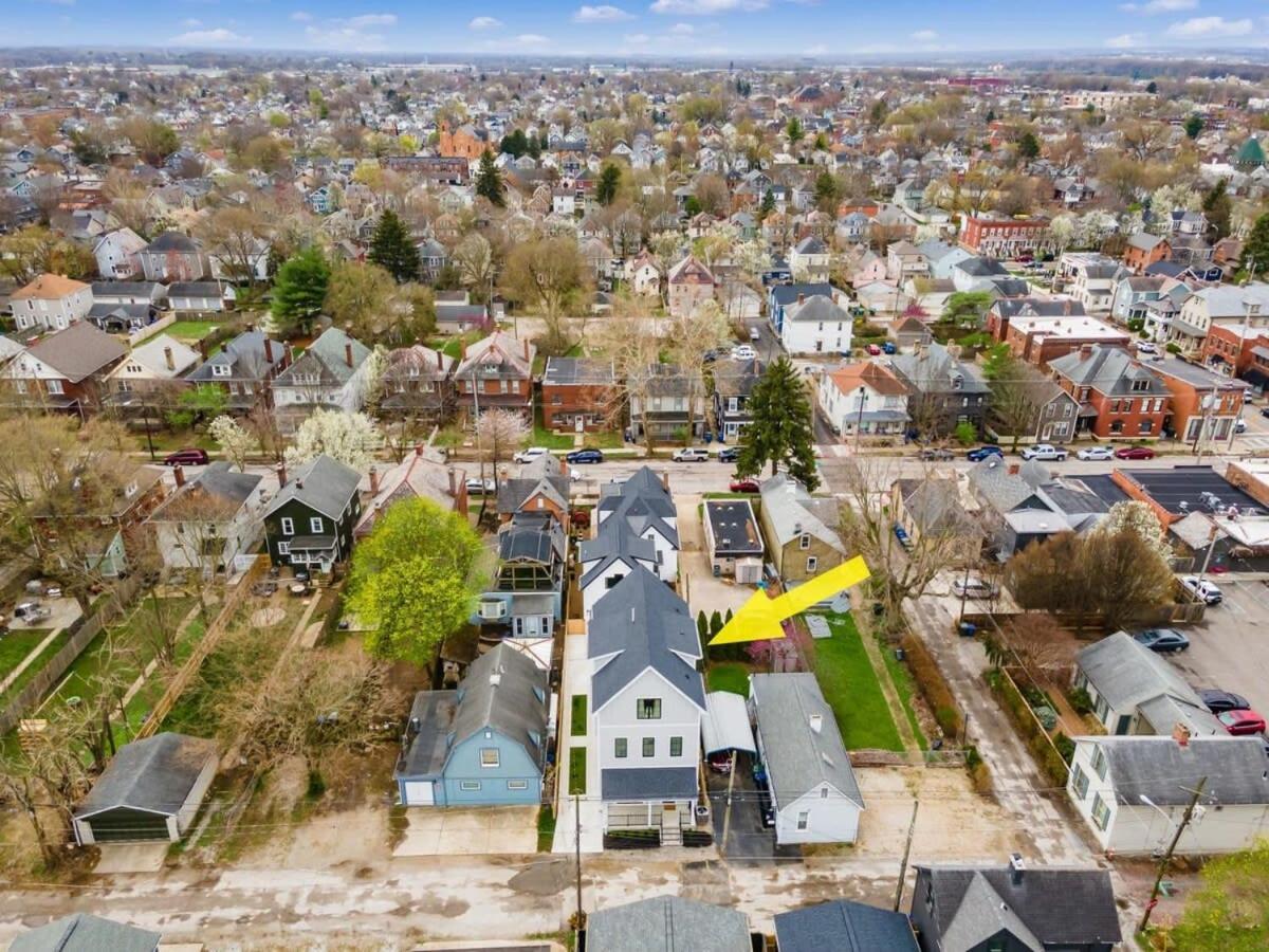 Chateau In The Village - Brand New 3bd 5ba *