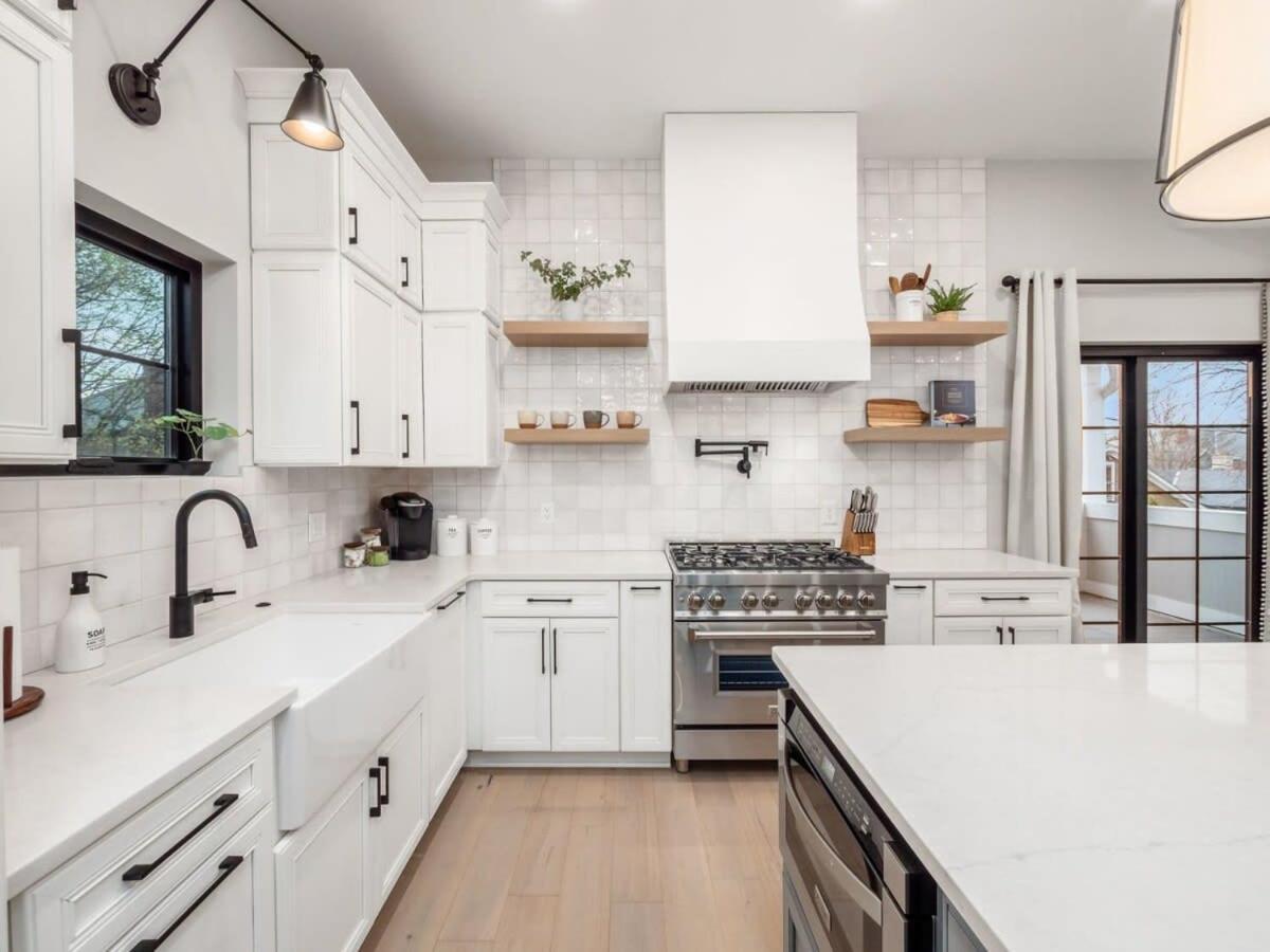 Chateau In The Village - Brand New 3bd 5ba * Columbus